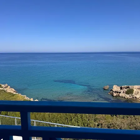 Hotel The Rocas